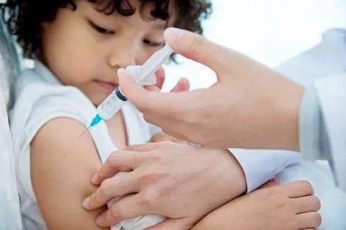 卫健局回应幼儿服用疫苗后死亡