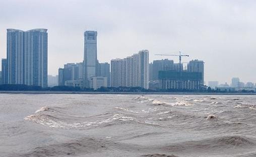 钱塘江出现罕见三叉潮-钱塘江大潮有几种形态
