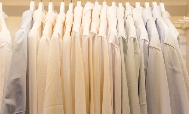 白衬衣和衬衫怎么搭配
